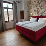 Karmeliterhof &