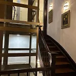 Karmeliterhof & *
