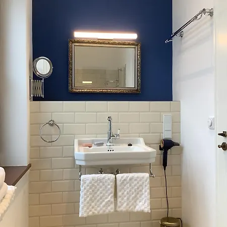 Apart-hotel Karmeliterhof &