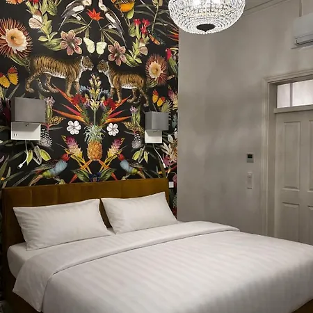 Aparthotel Karmeliterhof &