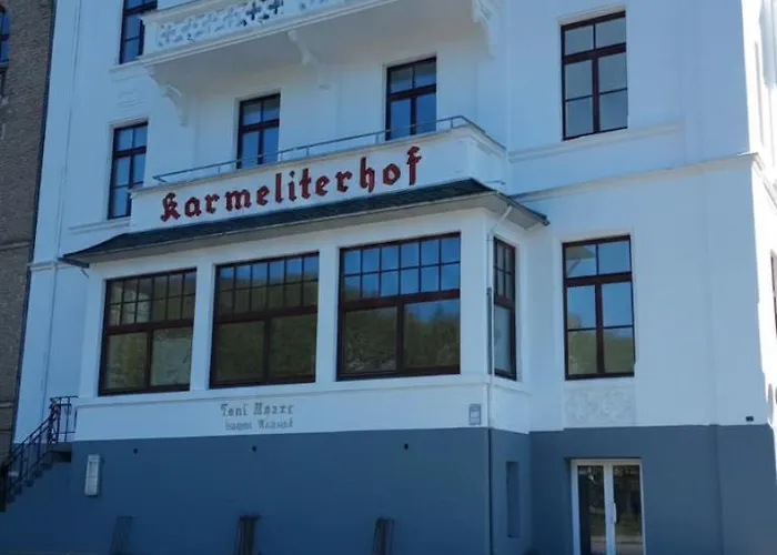 Karmeliterhof & Aparthotel *