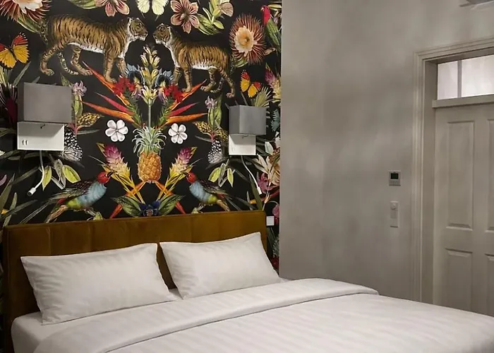 Aparthotel Karmeliterhof &